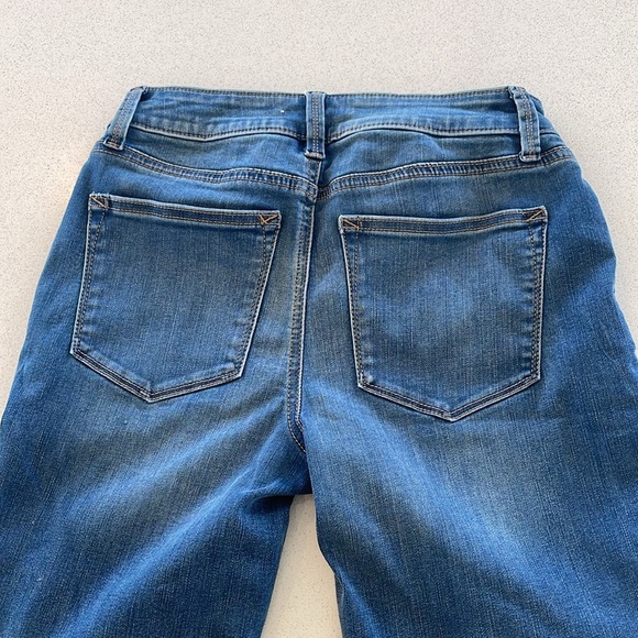 Maurices Mid-rise Blue Jean Size Small X-Long - Picture 7 of 12